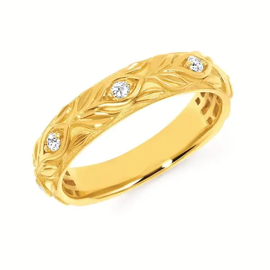 Yellow gold band with hand-engraved leaves and small diamonds set along the top